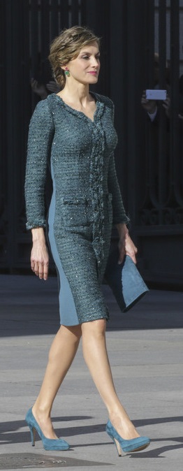 FOTO 12: Letizia de verde Letizia errores 2017