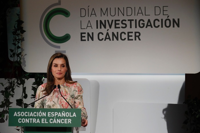 FOTO 1: Leti en el acto letizia otono flores