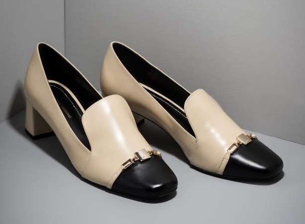 FOTO 11: Mocasines bicolor