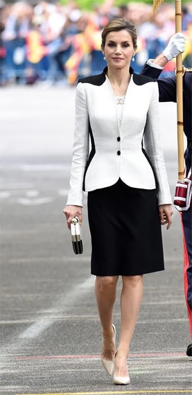 FOTO 13: Leti en blanco y negro