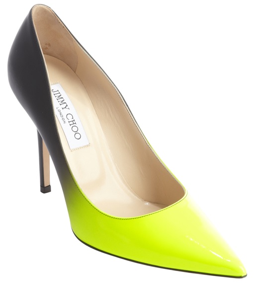 FOTO 15: Salones con amarillo neón