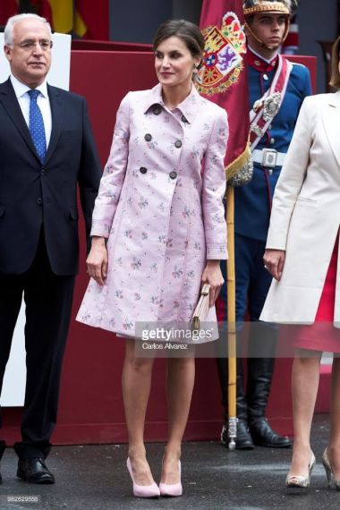 FOTO #3: Leti y su look