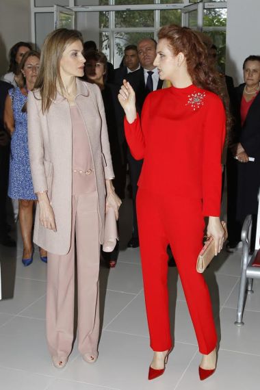 FOTO #16: Leti de rosa en Marruecos con princesa